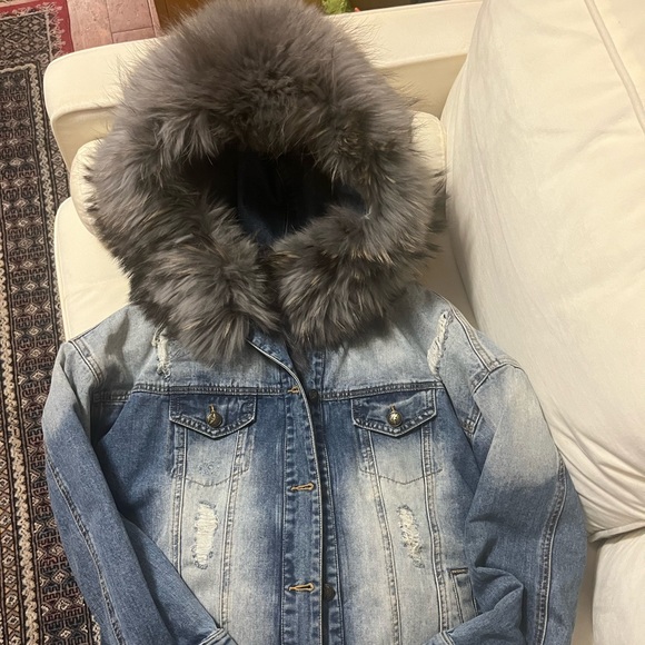 Jeans jacket - Picture 1 of 10